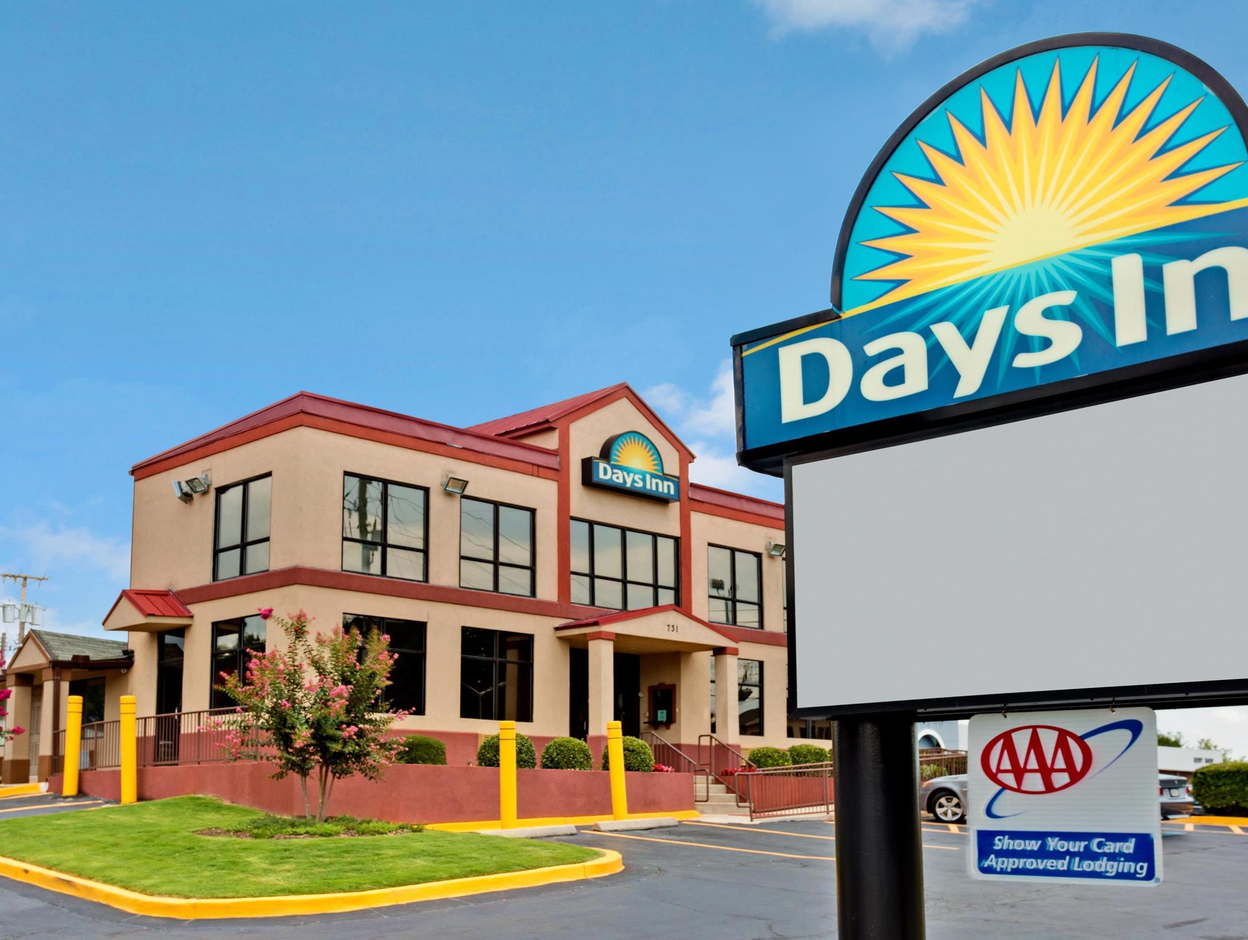 Days Inn By Wyndham Lawrenceville Esterno foto